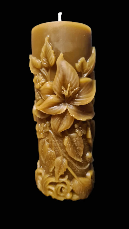 Vela de cera de abejas con temas florales