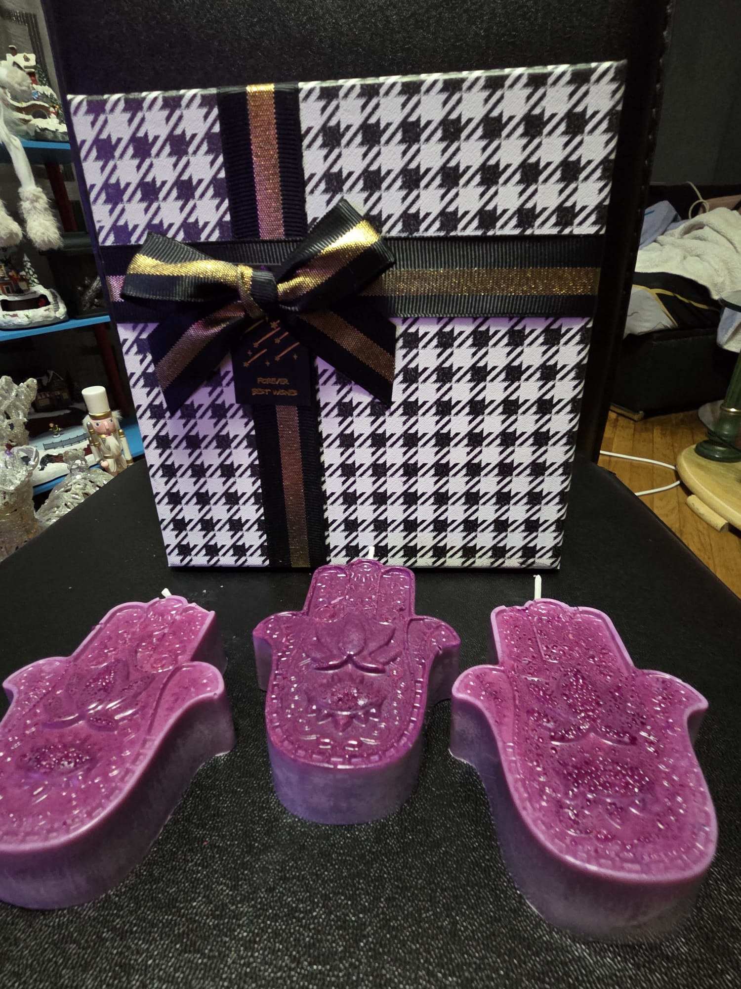 3 manos de Fátima con olor a caramelo