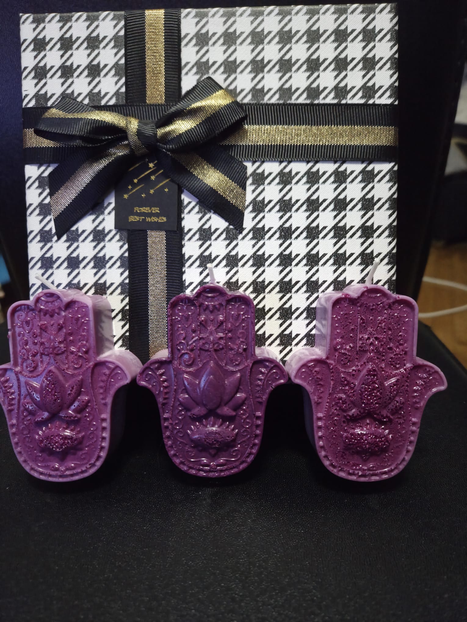 3 manos de Fátima con olor a caramelo