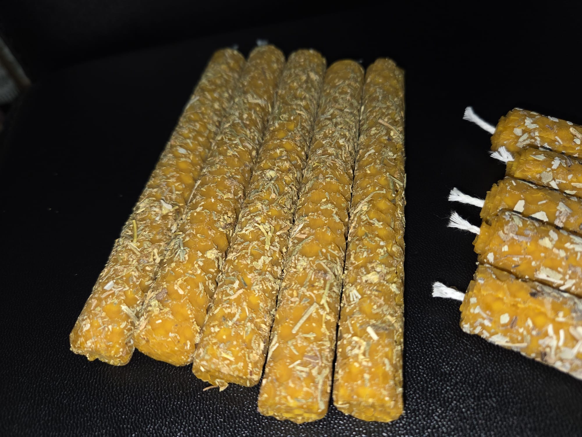 10 velas ritualizadas, de ruda y salvia, cera virgen abejas