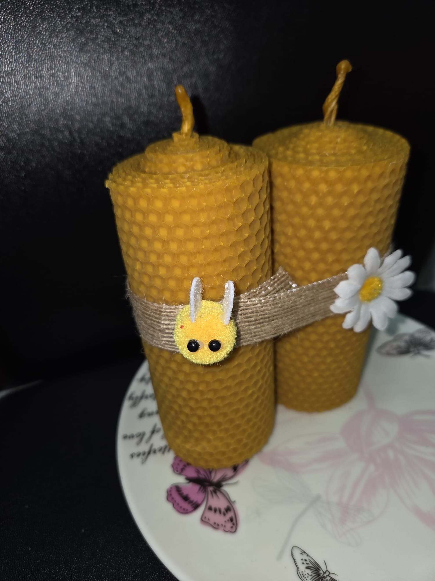 2 velones de 5,5x 13 cms cera natural de abejas, sin aditivos