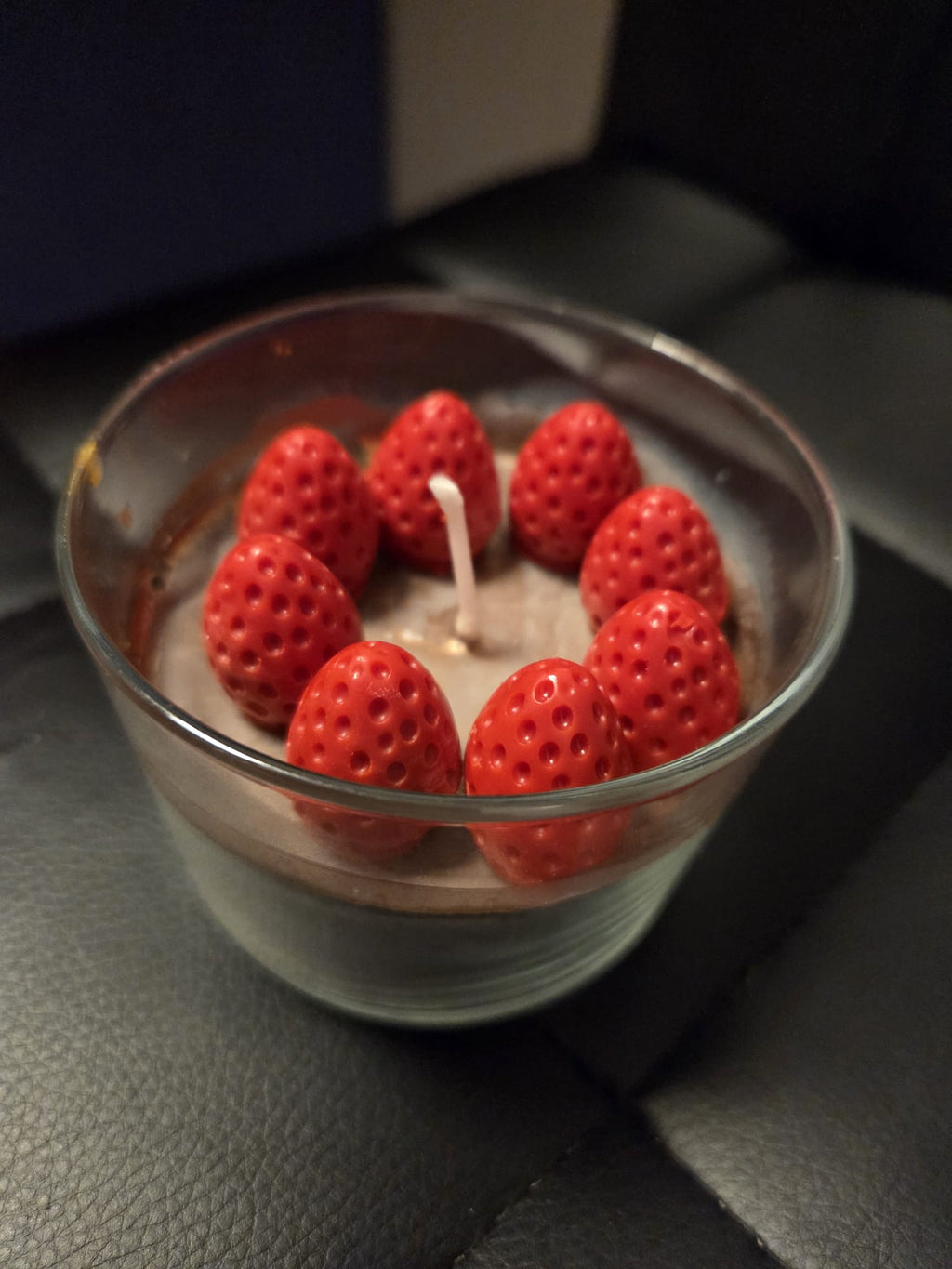 Vela de chocolate con fresas