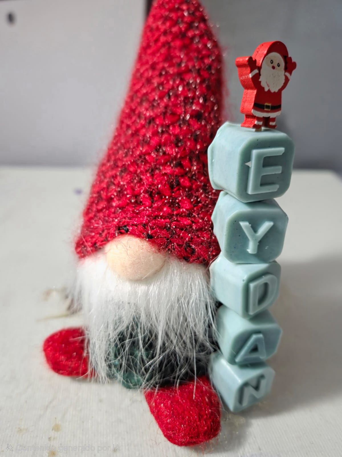 Vela navideña con nombre personalizado