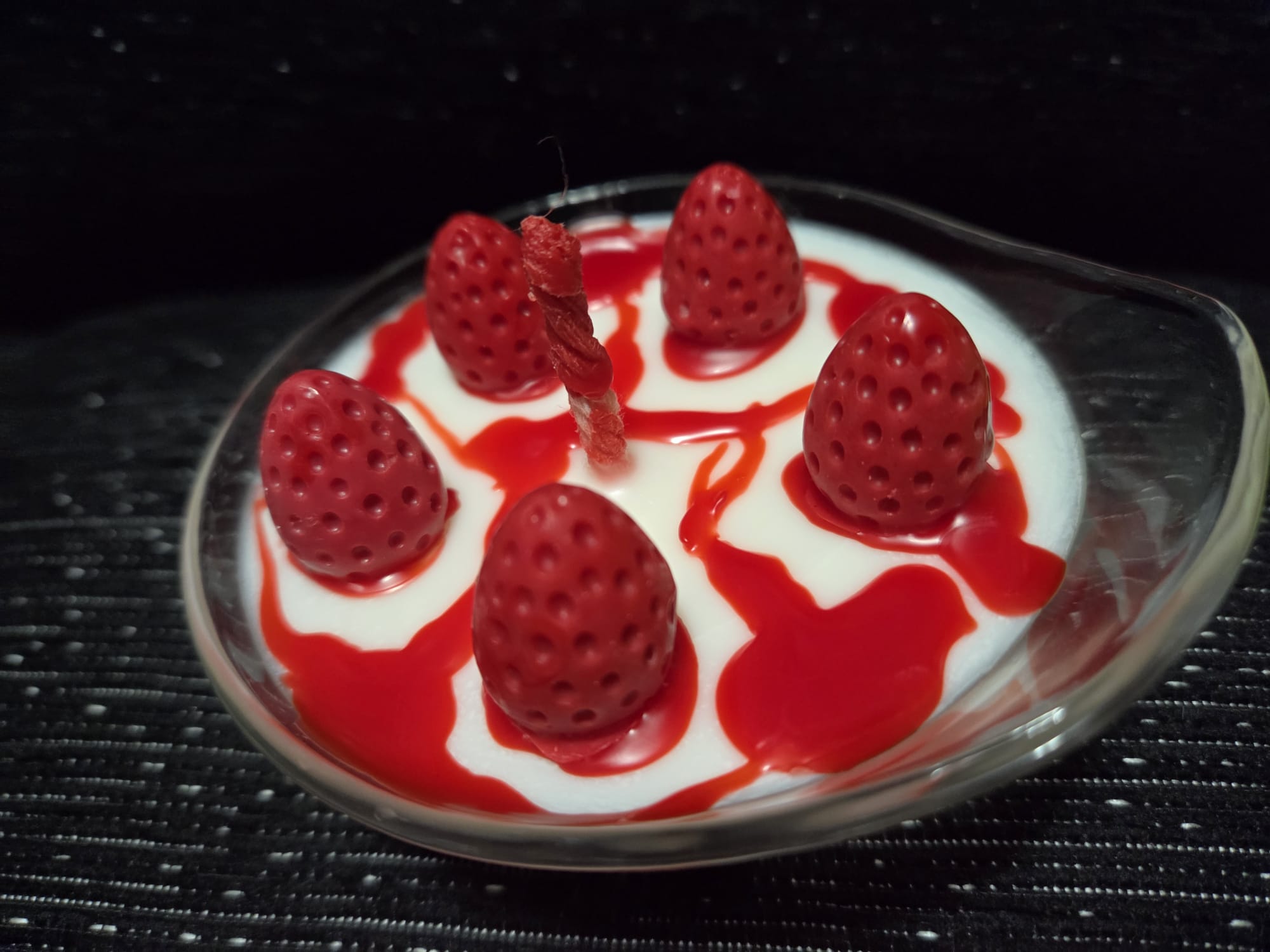 Vela de fresas con nata, con intenso aroma a fresas con nata