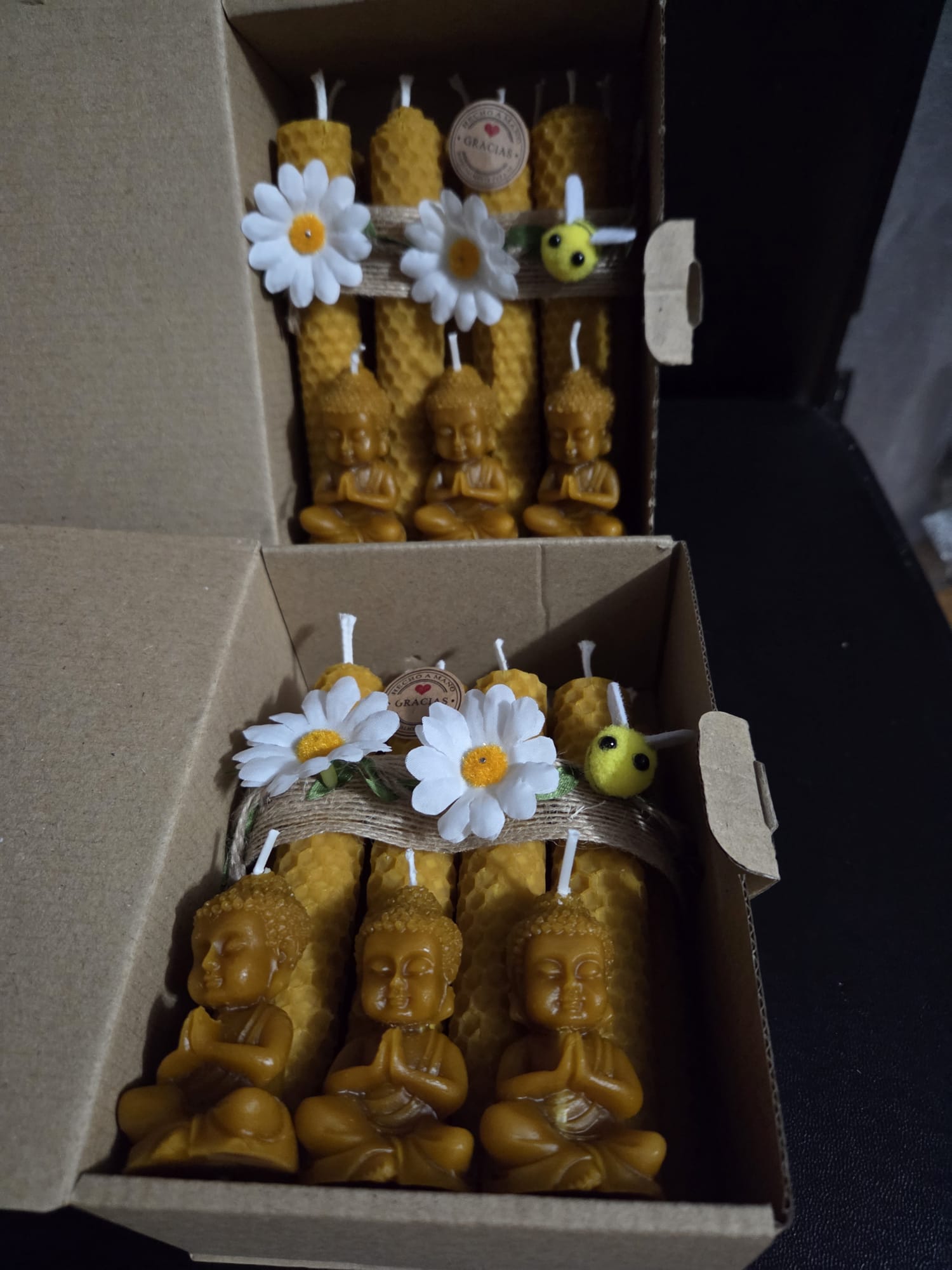 9 velas de 13 cms x 2 cms + 3 budas de regalo